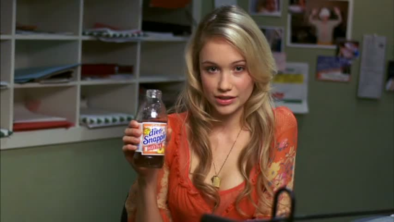 Cerie only dates guys who drink Snapple. (Someone tell Aris.)